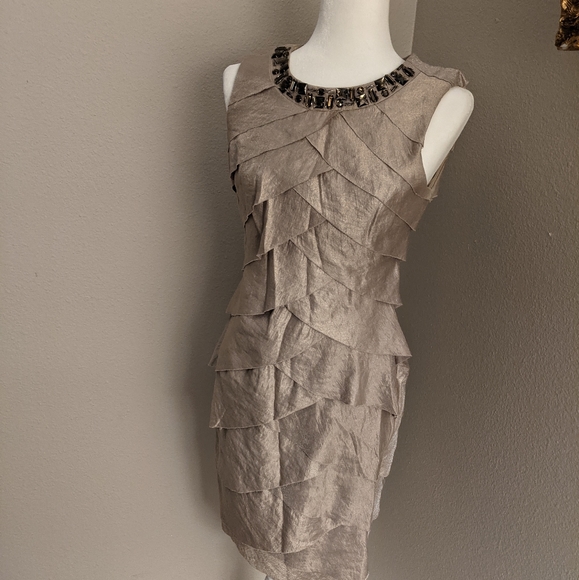 London Times Champagne Silky tiered Wedding / Cocktail semi-formal dress size  4 - Picture 5 of 10